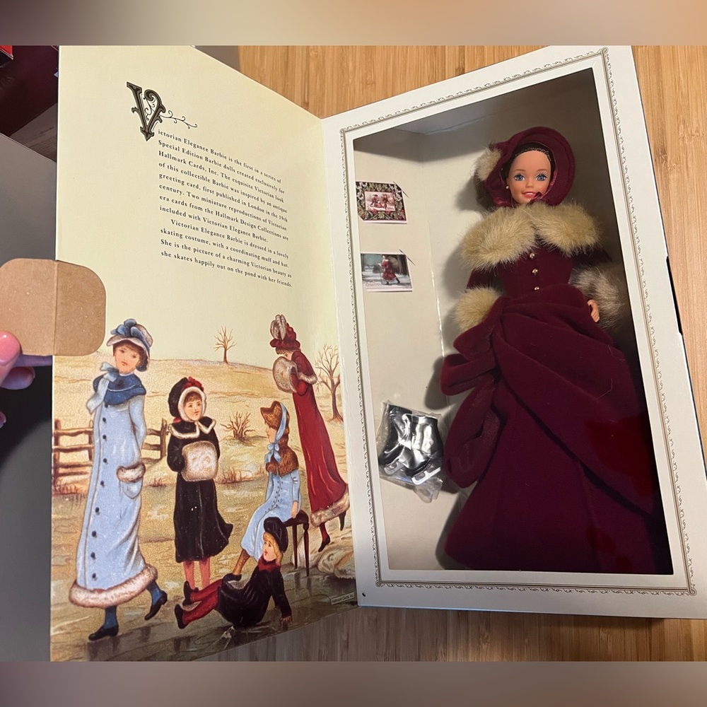 1994 Hallmark Victorian Elegance Special Edition Barbie